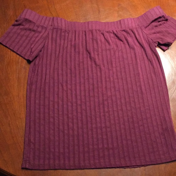 Women’s Ribbed Top - Picture 3 of 8